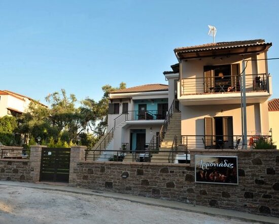 vila armoniades sivota, sivota letovanje, sivota smestaj, sivota apartmani