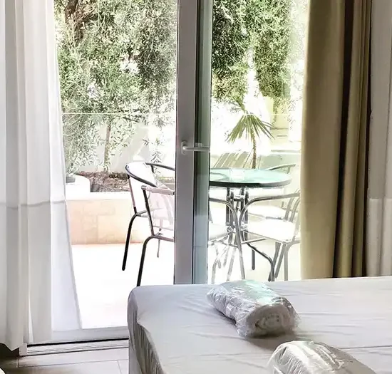 Vila Siragast vrahos, vrahos smestaj, vrahos apartmani, vrahos vile na plazi, vrahos apartmani na plazi